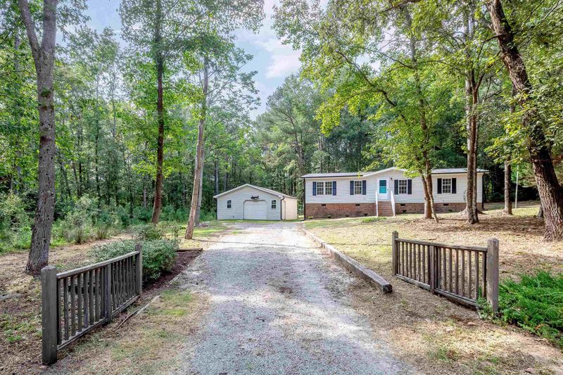 140 Antler Dr, Clayton, NC 27527