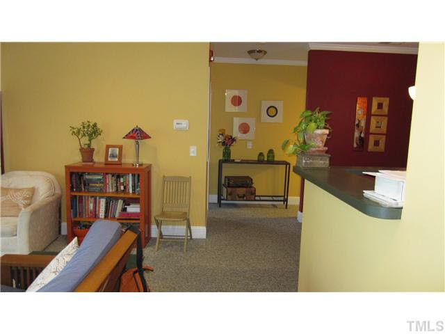 140 W Barbee Chapel Rd #206, Chapel Hill, NC 27517