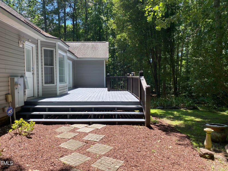 140 Baron Cir, Youngsville, NC 27596