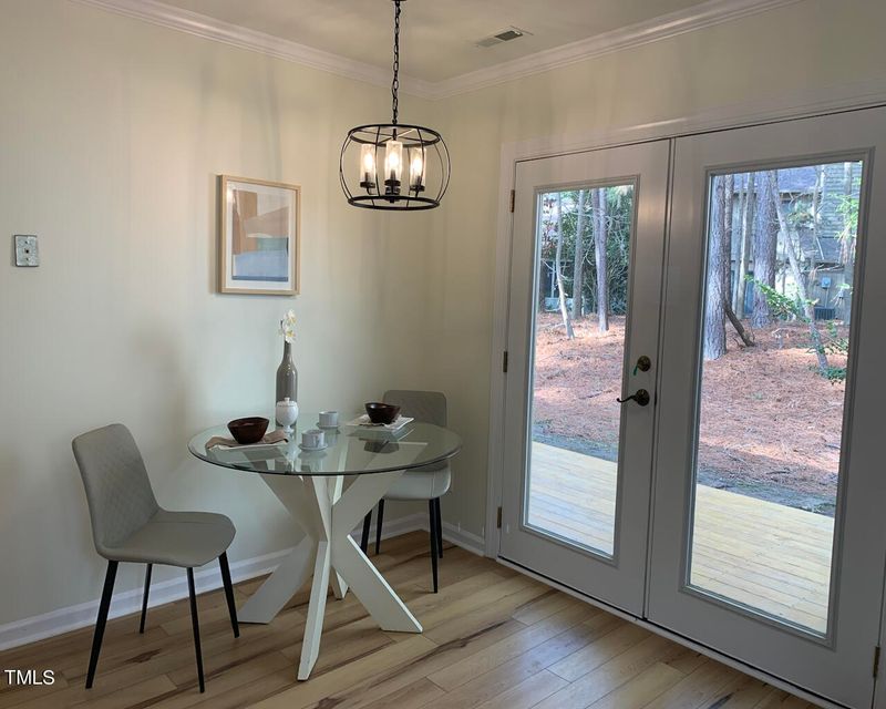 140 Berry Patch Ln, Chapel Hill, NC 27514