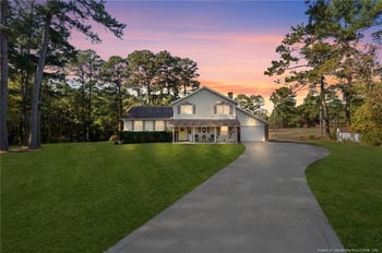 140 Bledsoe St, Hope Mills, NC 28348