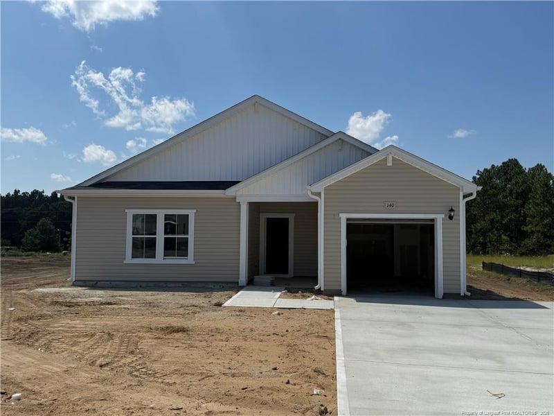140 Blossom Trl, Lillington, NC 27546