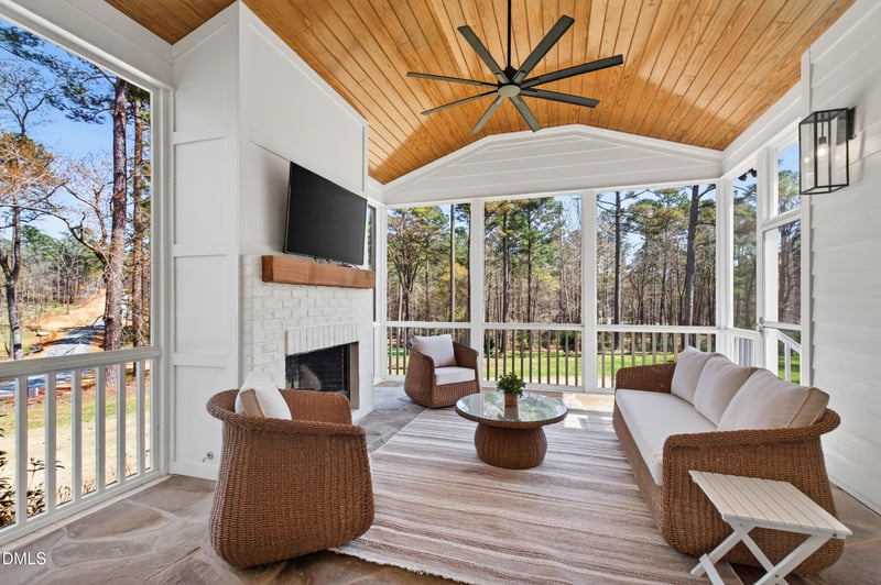 140 Blufftonwood Dr, Pittsboro, NC 27312