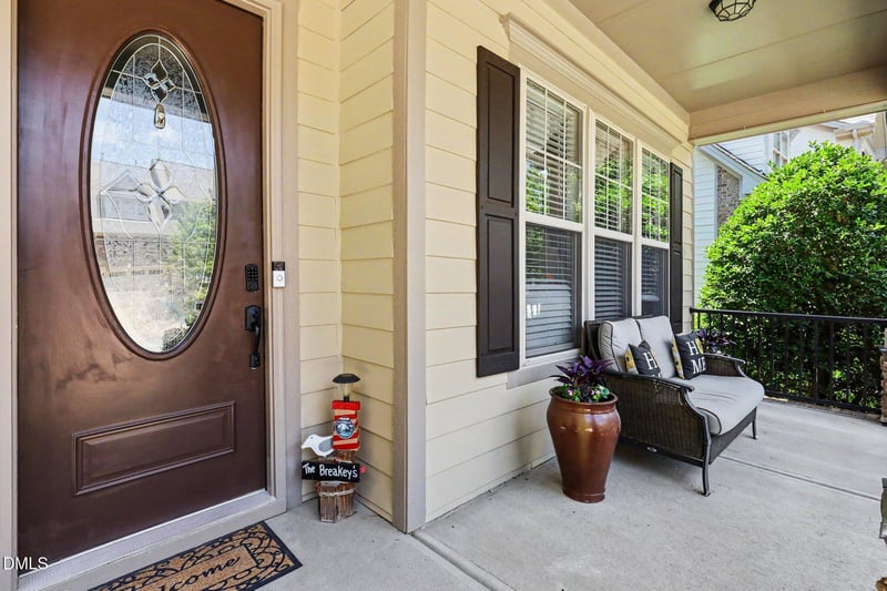 140 Briarfield Dr, Apex, NC 27502