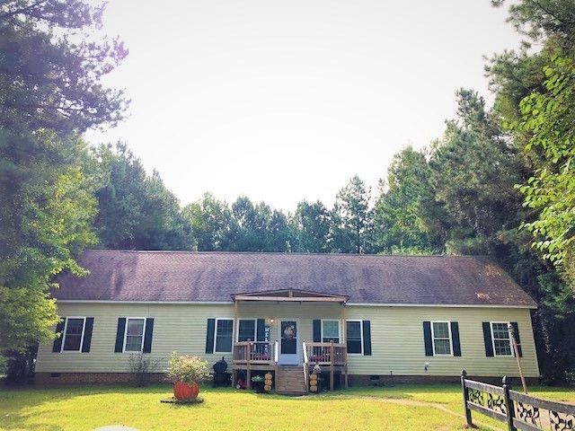140 Castlebury Ln, Franklinton, NC 27525