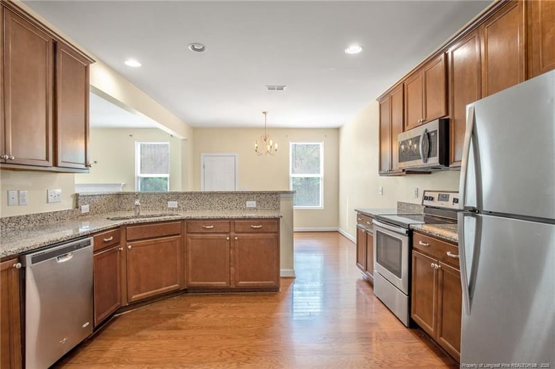 140 Chownings Dr, Sanford, NC 27330