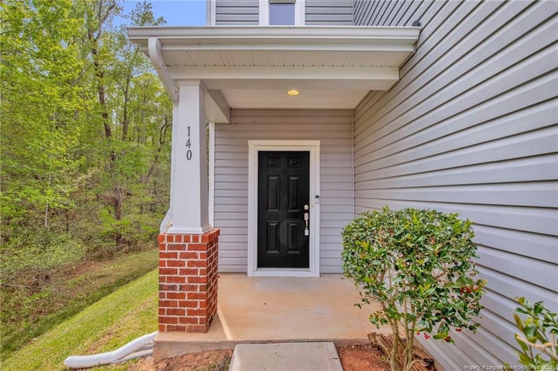140 Chownings Dr, Sanford, NC 27330