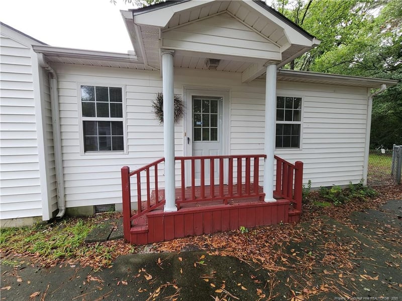 140 Circle Ct, Fayetteville, NC 28301