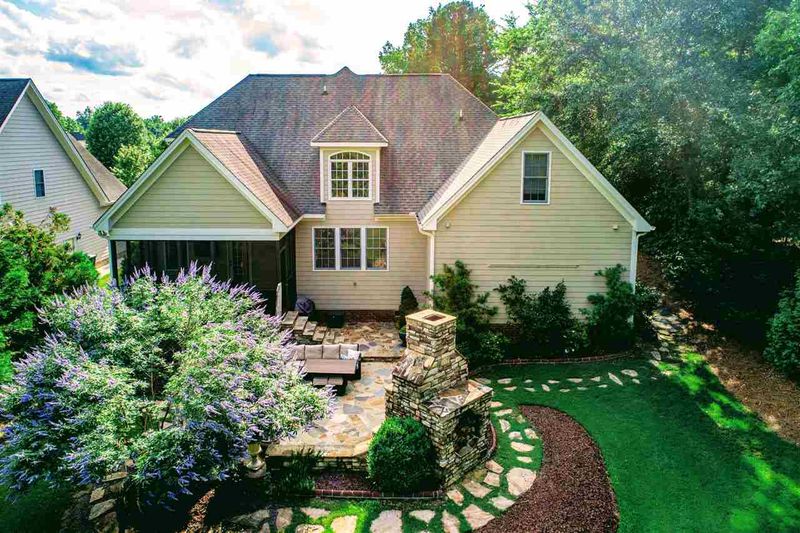 140 Coffeeberry Ct, Garner, NC 27529