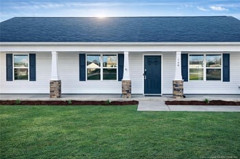 140 Denning Farm Ln, Benson, NC 27504