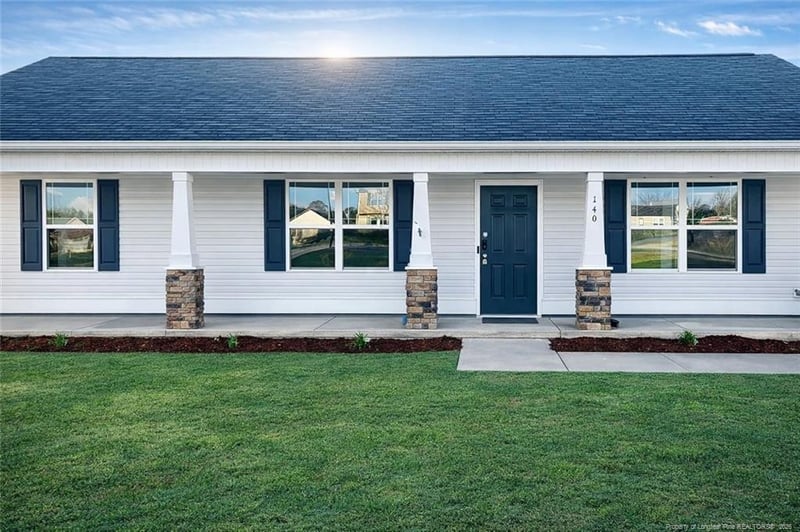 140 Denning Farm Ln, Benson, NC 27504
