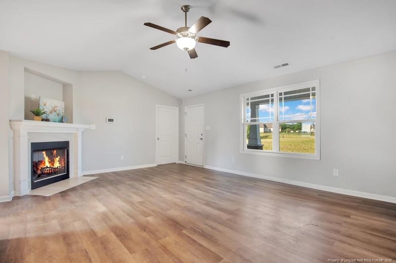 140 Denning Farm Ln, Benson, NC 27504