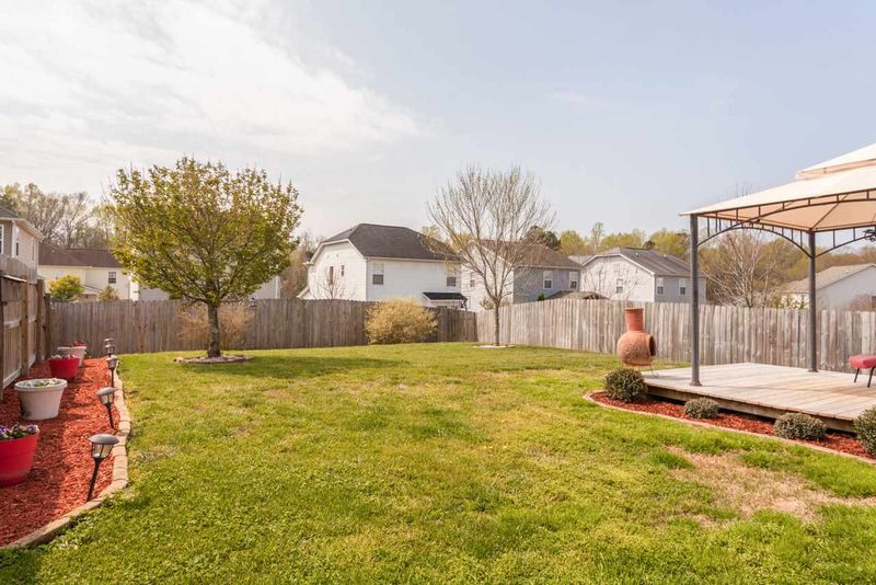 140 Depot Ridge Rd, Garner, NC 27529