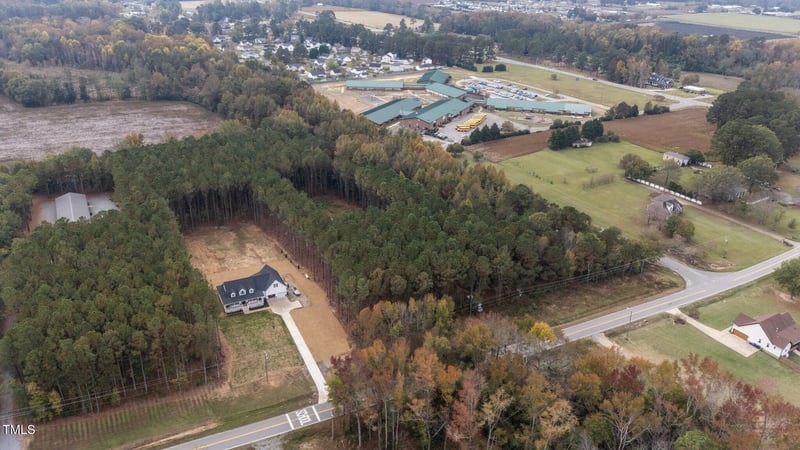 140 Dogeye Rd, Benson, NC 27504