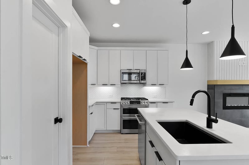 140 End Ave, Durham, NC 27703
