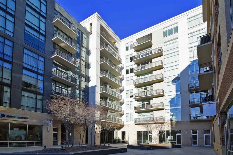 140 W Franklin St #204, Chapel Hill, NC 27516