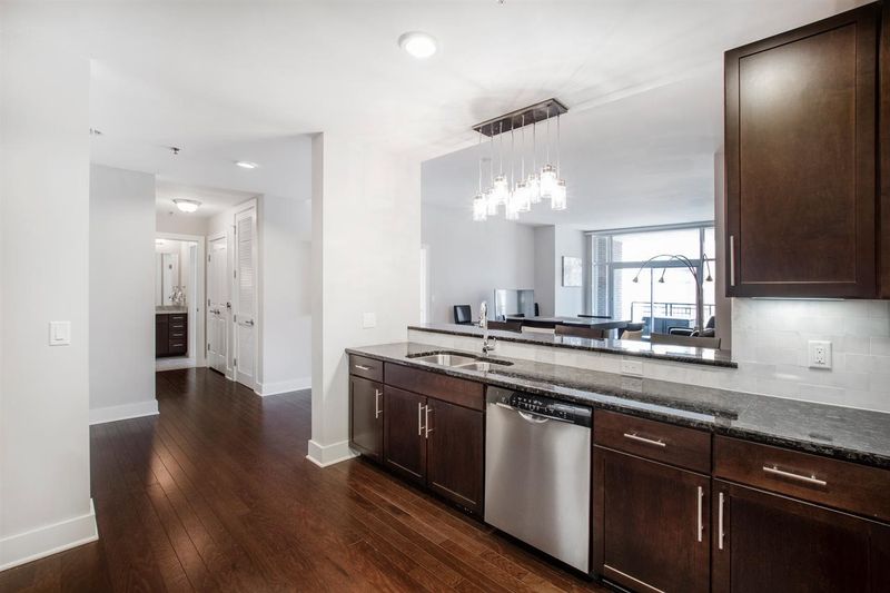140 W Franklin St #302, Chapel Hill, NC 27517