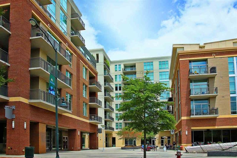 140 W Franklin St #303, Chapel Hill, NC 27516