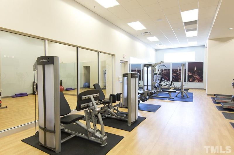 140 W Franklin St #428, Chapel Hill, NC 27516
