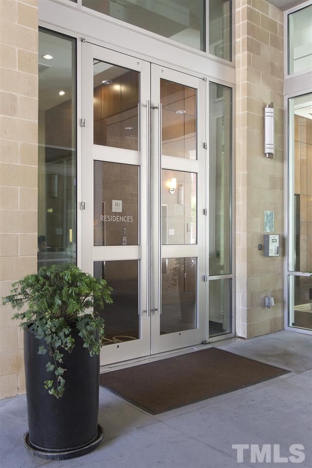 140 W Franklin St #428, Chapel Hill, NC 27516