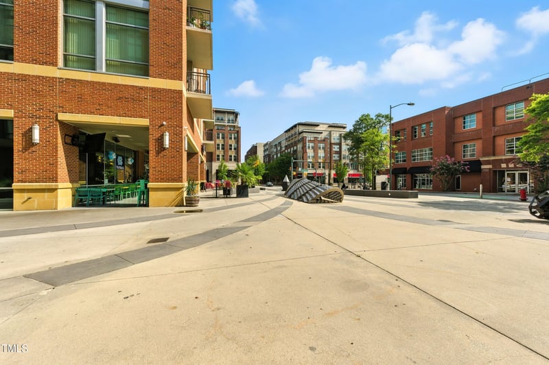 140 Franklin St #429, Chapel Hill, NC 27516