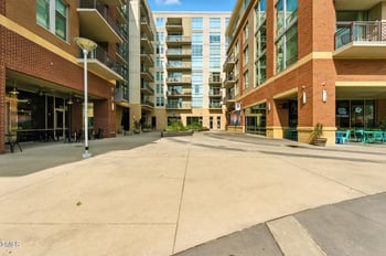 140 Franklin St #429, Chapel Hill, NC 27516