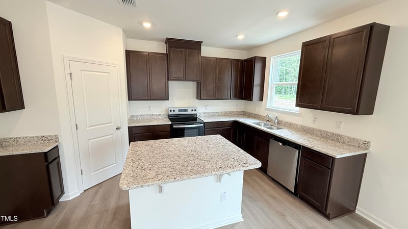 140 Gobbler Dr, Smithfield, NC 27577