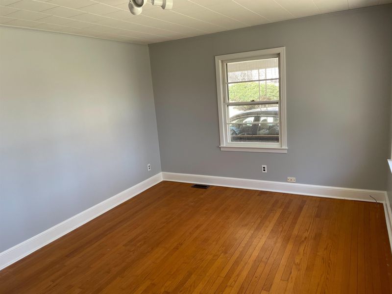 140 Hamlin Dr, Roxboro, NC 27573