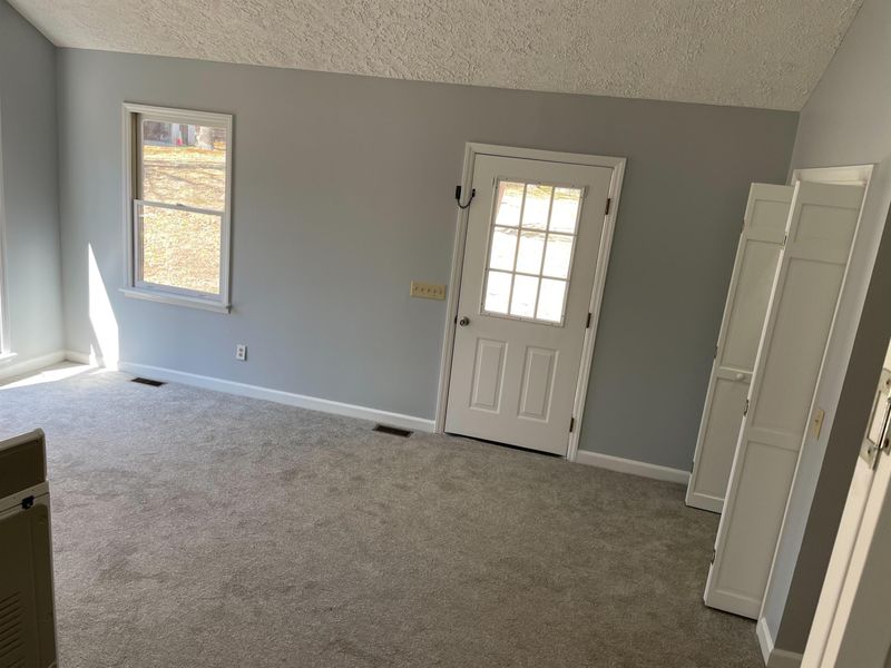 140 Hamlin Dr, Roxboro, NC 27573