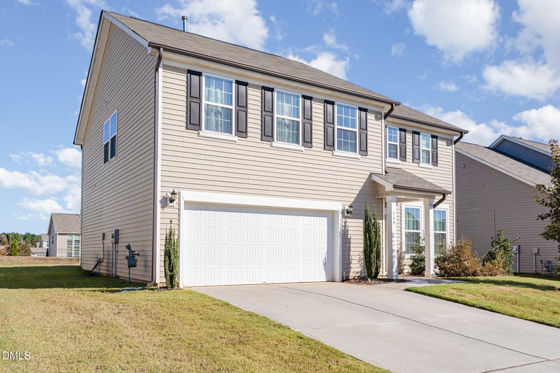 140 Hickory Run Ln, Youngsville, NC 27596