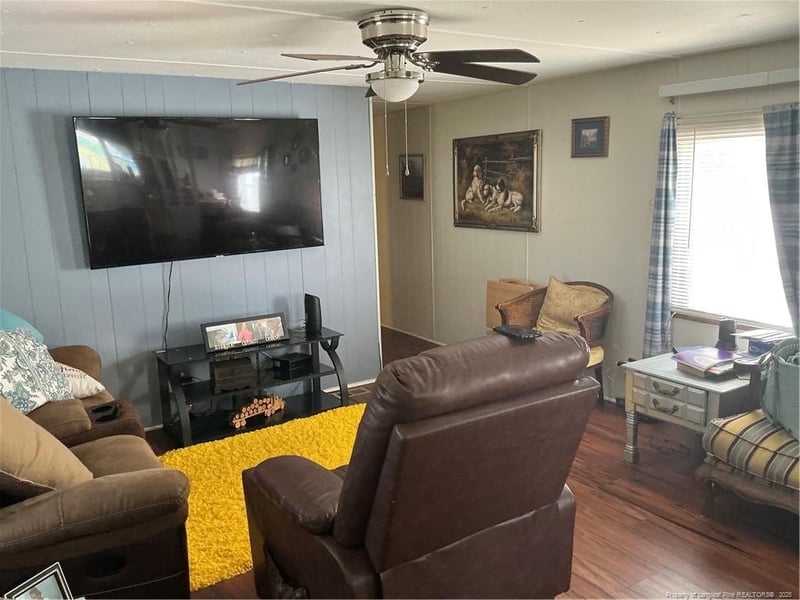 140 Huntsville Cir, Fayetteville, NC 28306