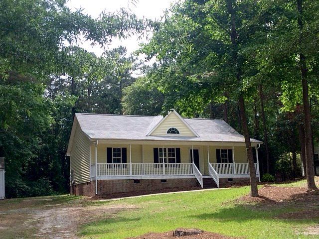 140 Ironwood Ln, Clayton, NC 27520