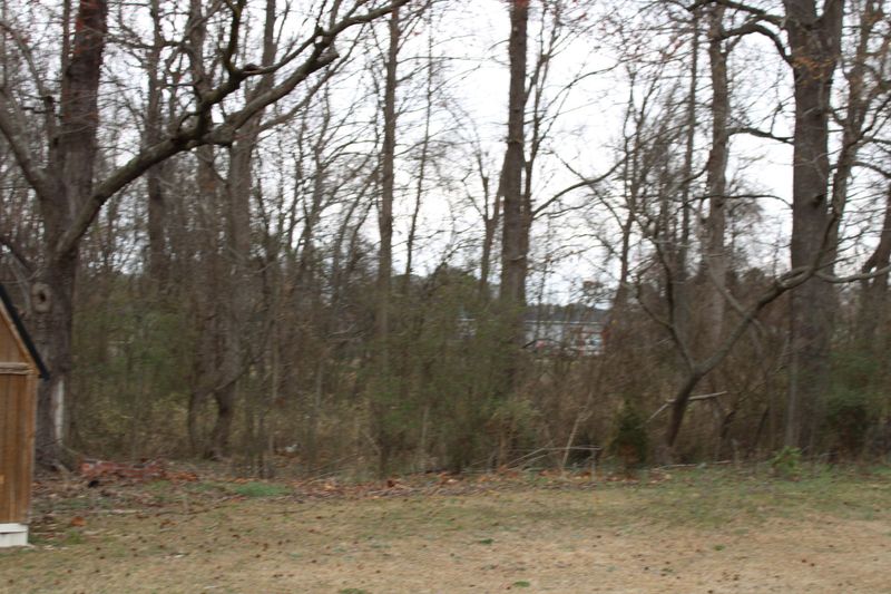140 Jon Dr, Smithfield, NC 27577