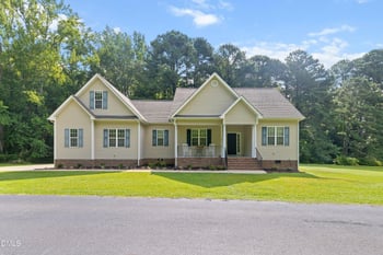 140 Lee Ln, Smithfield, NC 27577