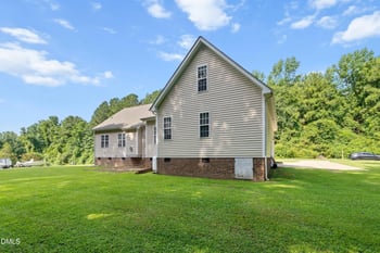 140 Lee Ln, Smithfield, NC 27577