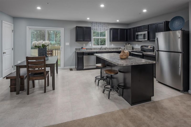 140 E Lumber Ct, Clayton, NC 27520