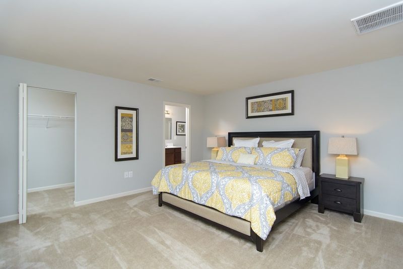 140 E Lumber Ct, Clayton, NC 27520