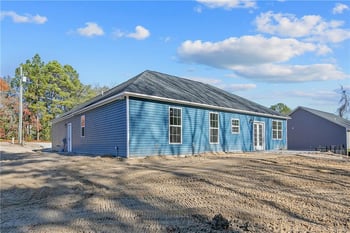 140 Mcneill St, Hope Mills, NC 28348