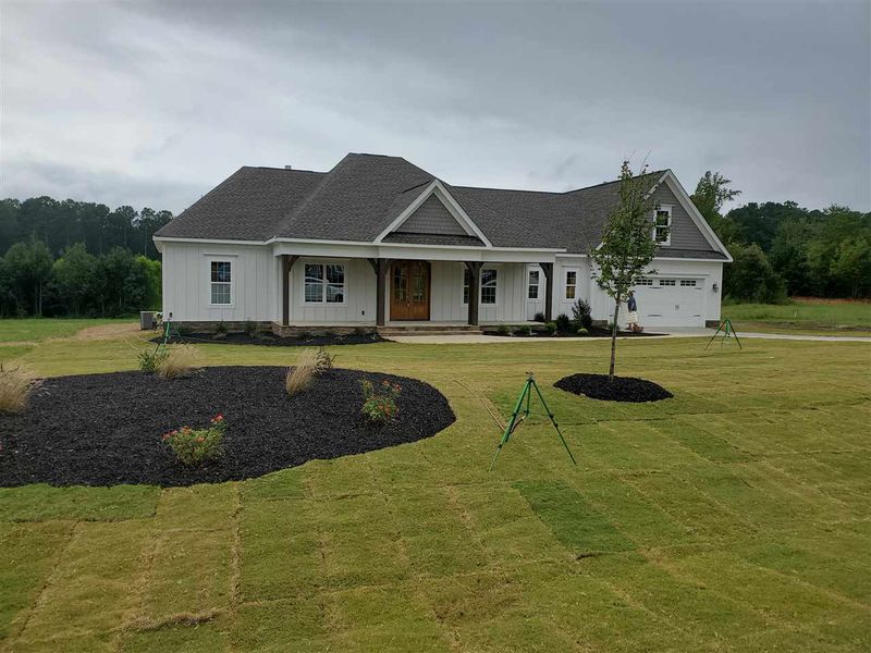 140 Meadow Lake Dr, Youngsville, NC 27596