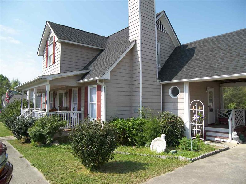 140 Morgan Dr, Zebulon, NC 27597