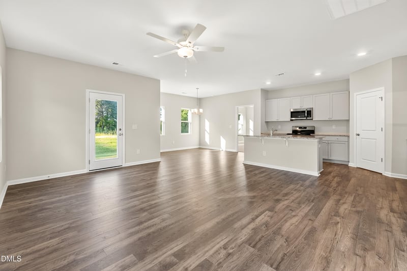 140 Muscovy Dr, Four Oaks, NC 27524