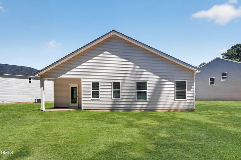 140 Muscovy Dr, Four Oaks, NC 27524