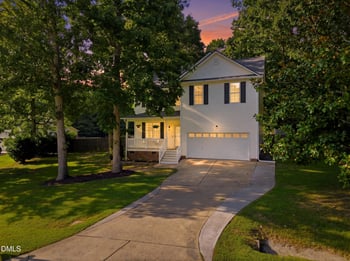 140 Oak Creek Dr, Clayton, NC 27520