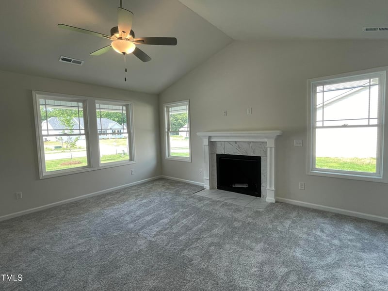 140 Oakfield Trace Dr, Four Oaks, NC 27524