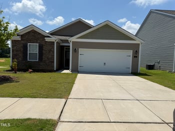 140 Rivercamp St, Clayton, NC 27527