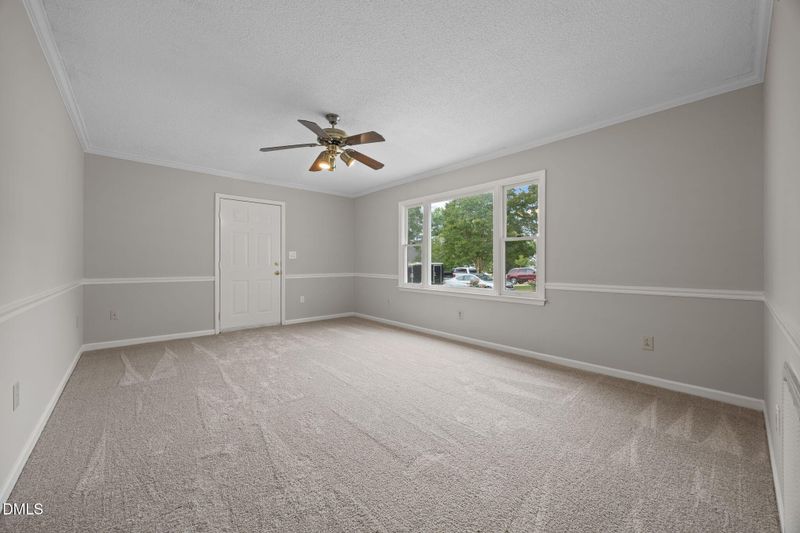 140 Rollingwood Dr, Dunn, NC 28334