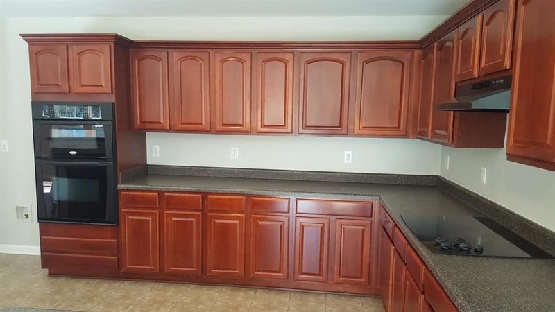 140 Smart Ct, Clayton, NC 27520