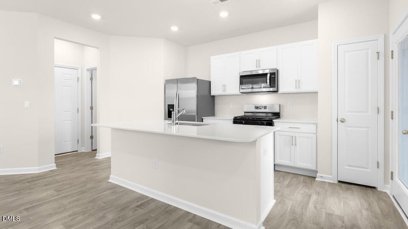 140 Starlight St, Sanford, NC 27330