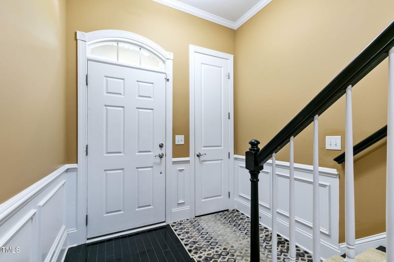 140 Sunstone Dr, Cary, NC 27519