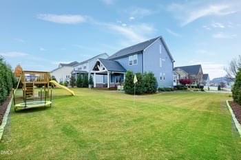 140 Tisbury Dr, Holly Springs, NC 27540